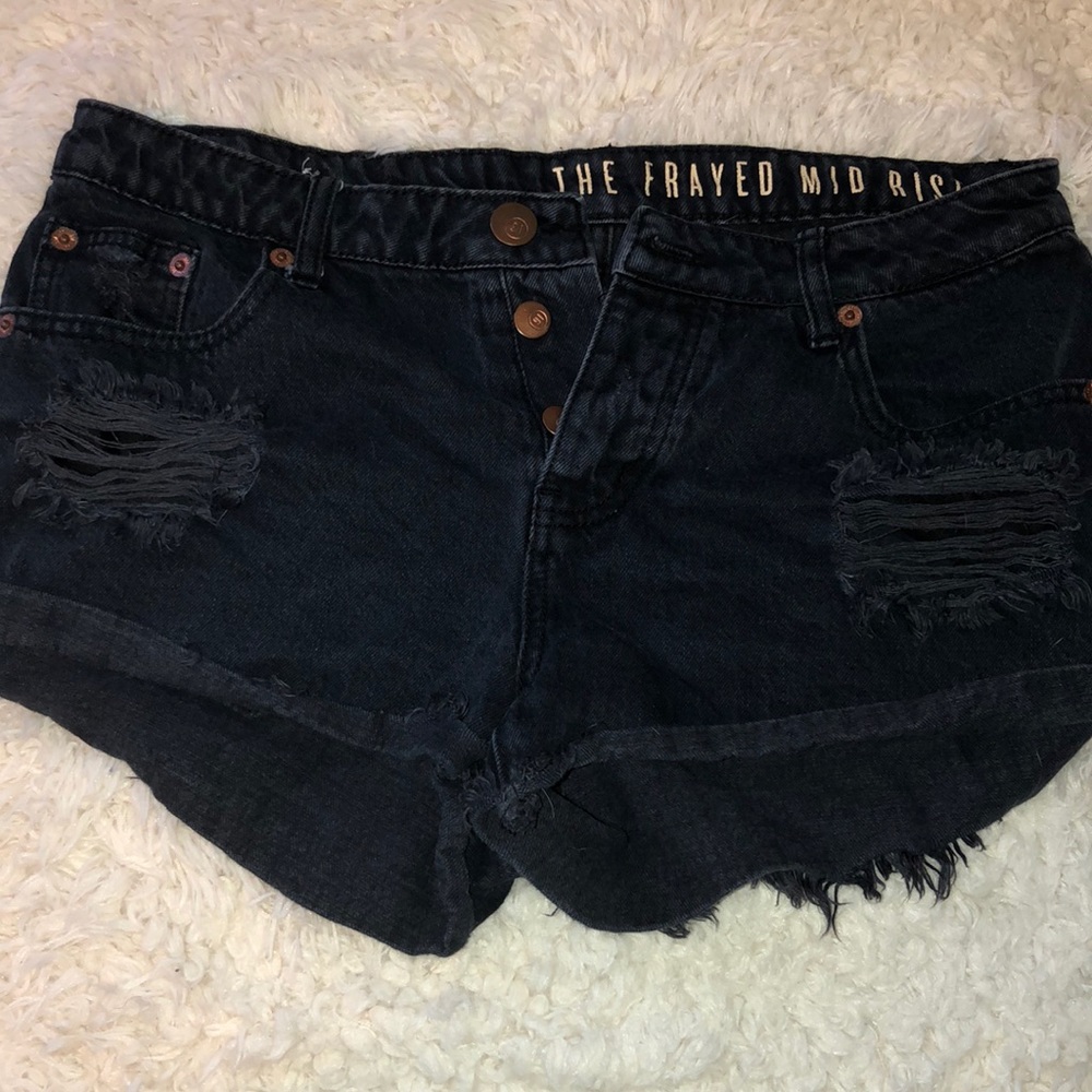 Shorts - Picture 3 of 5